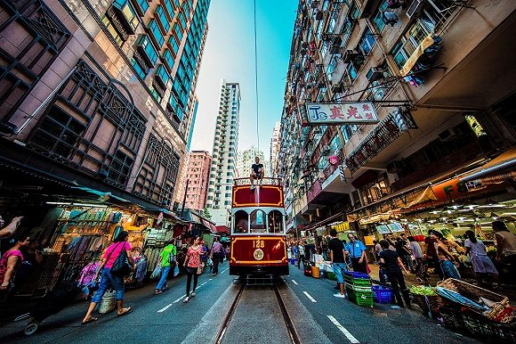 香港上半年访港旅客人次接近3500万