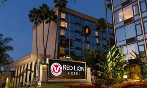 红狮酒店2017年净亏损收窄69%至149万美元  轻资产战略初见成效  