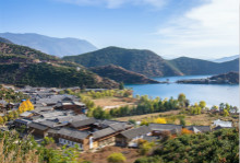 丽江旅游拟投资30亿元建设运营泸沽湖摩梭小镇项目