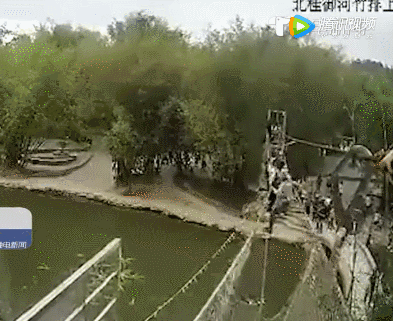 因游客暴力摇晃 广东一景区钢索桥断裂致6人瞬间悬空