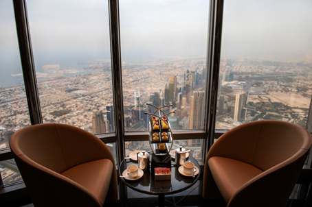 迪拜哈利法塔全球最高休息室正式开放