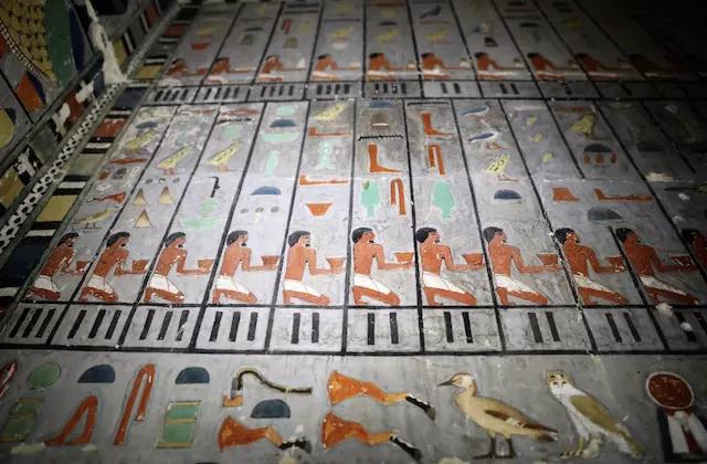 埃及发现4300年前古墓 希望能使旅游业回春