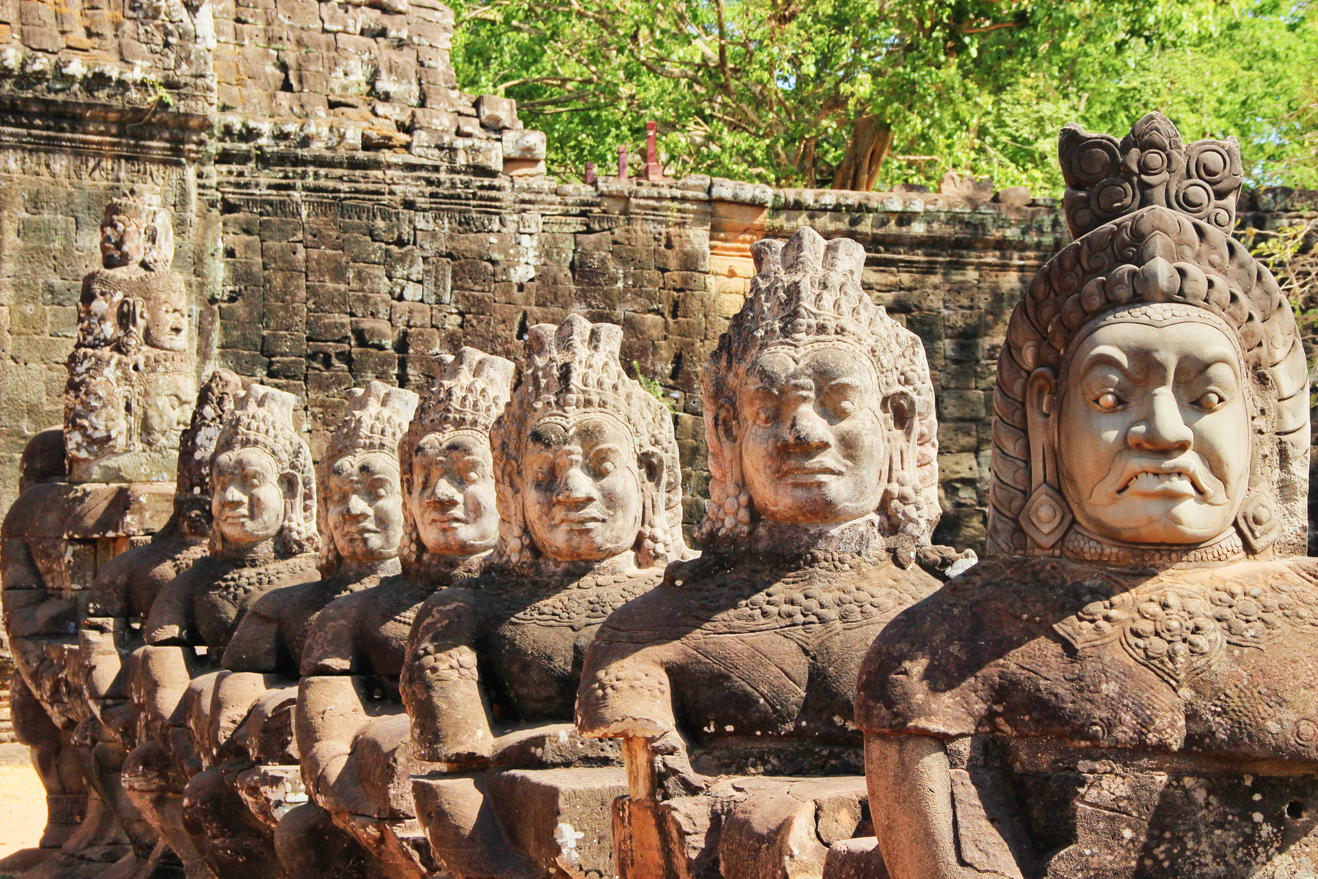 柬埔寨即将重启旅游业 开放游客免检入境