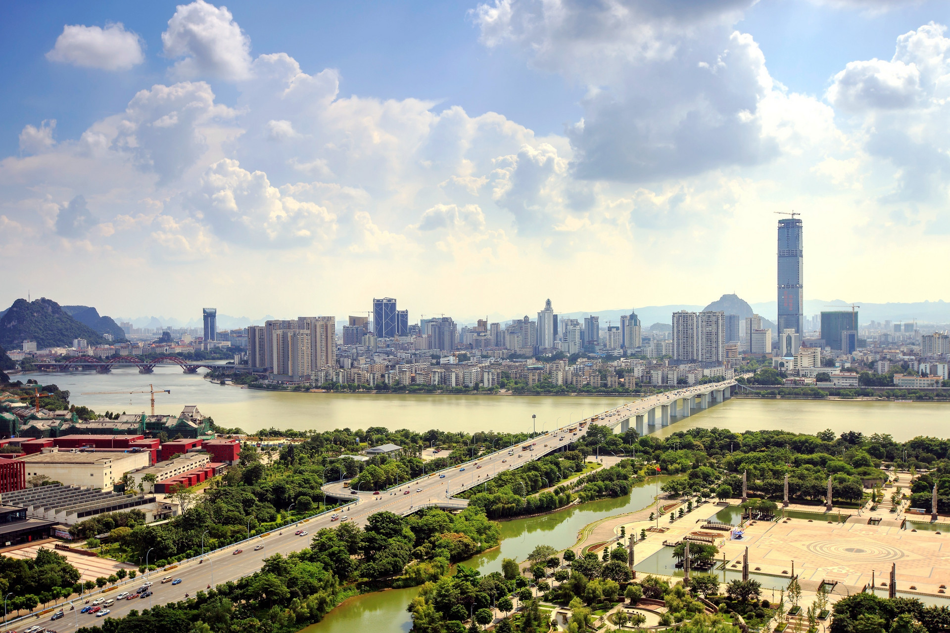 广西柳州文旅产业发展大会签单1535亿元