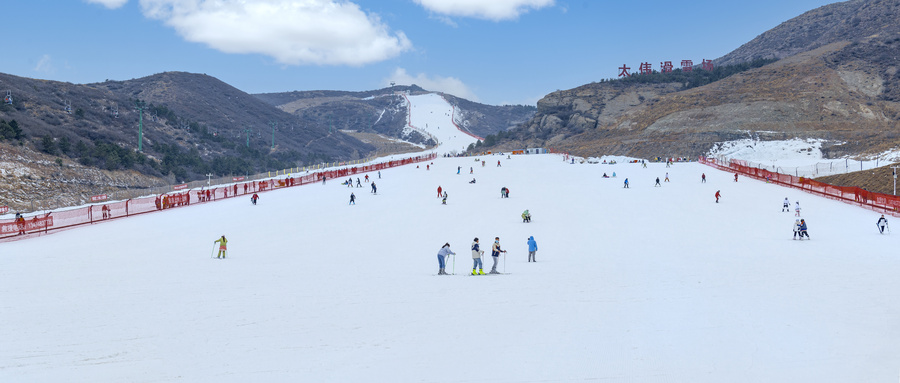 中国雪橇和钢架雪车队进驻延庆冬奥村