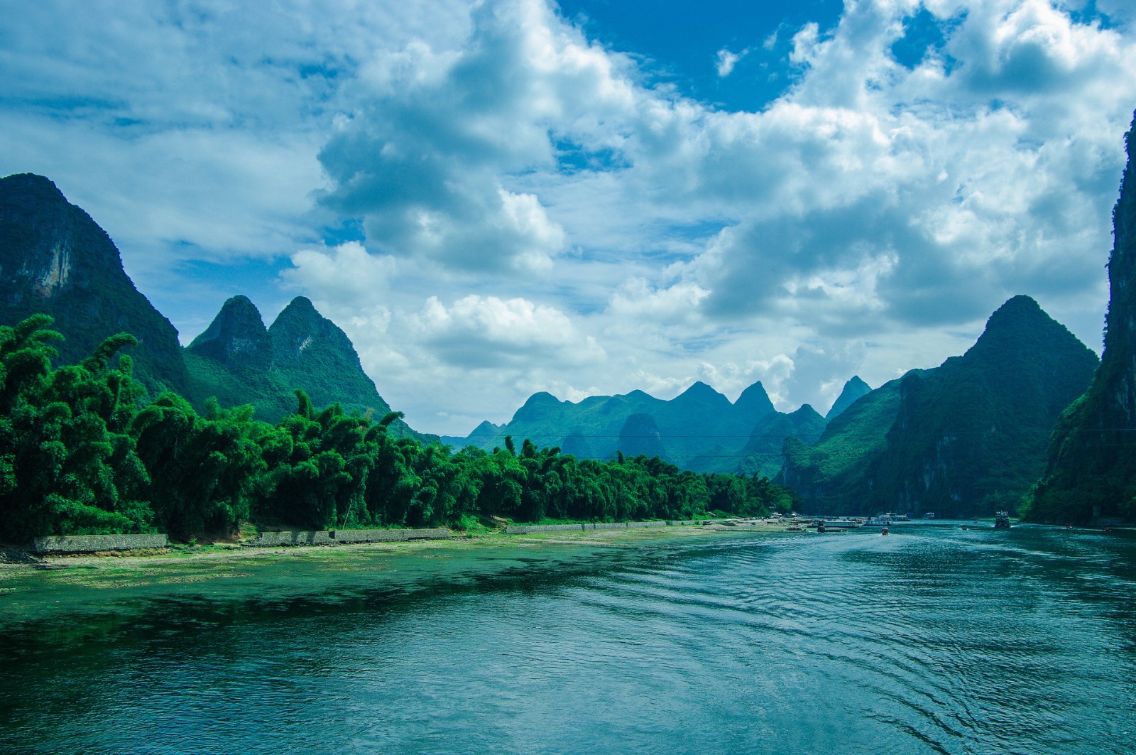桂林旅游2022年前三季度增亏76%