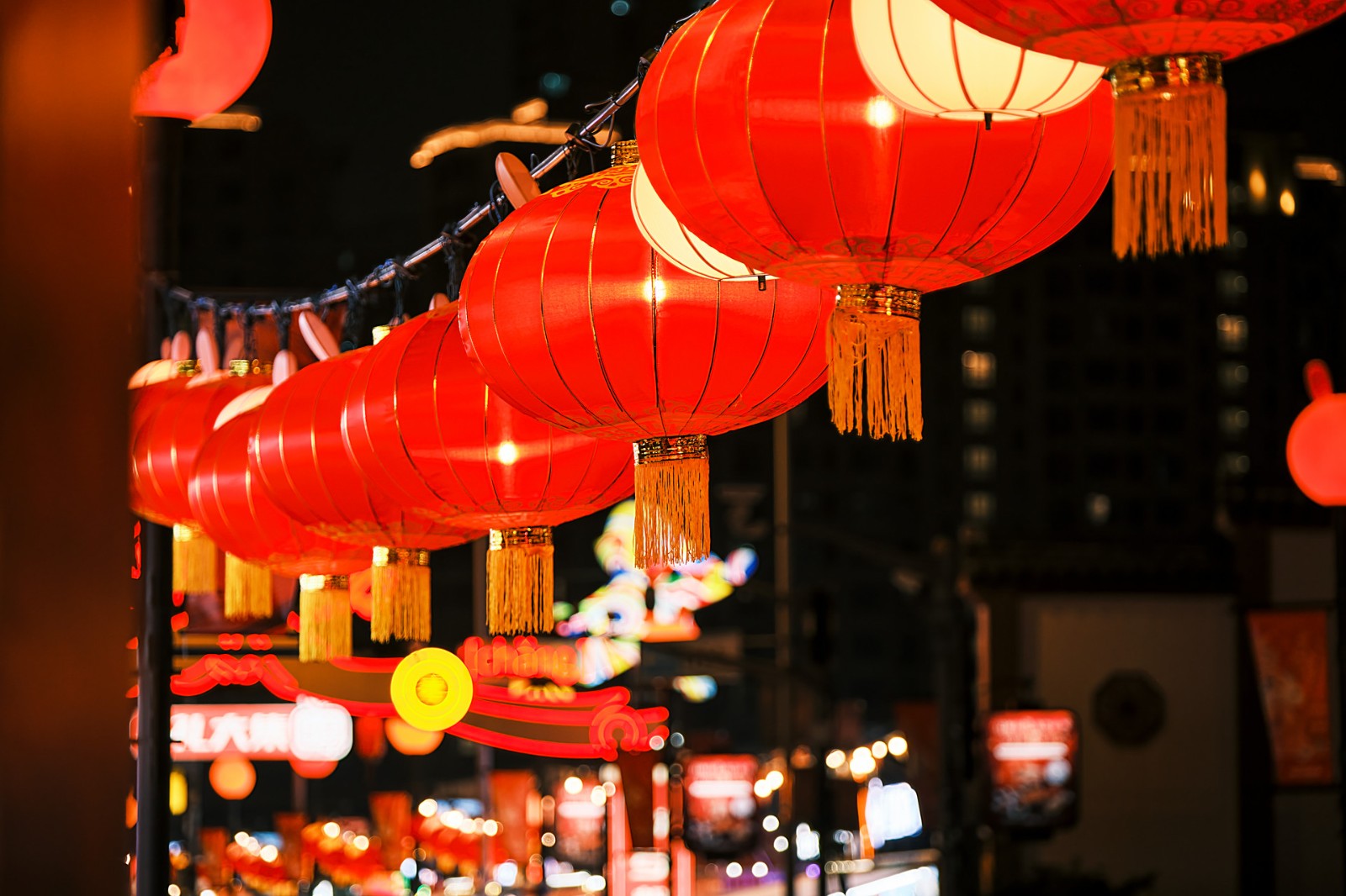 春节假期前两日迎客累计超300万人次 上海文旅市场迎来“开门红”