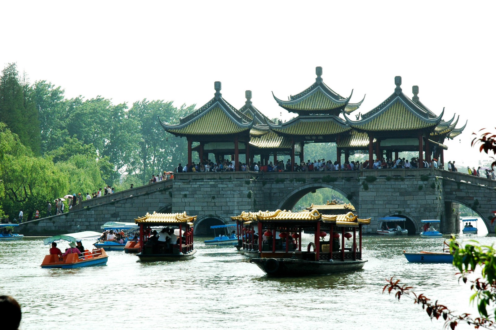 扬州“四轮驱动”解决旅游旺季企业“用人荒”难题