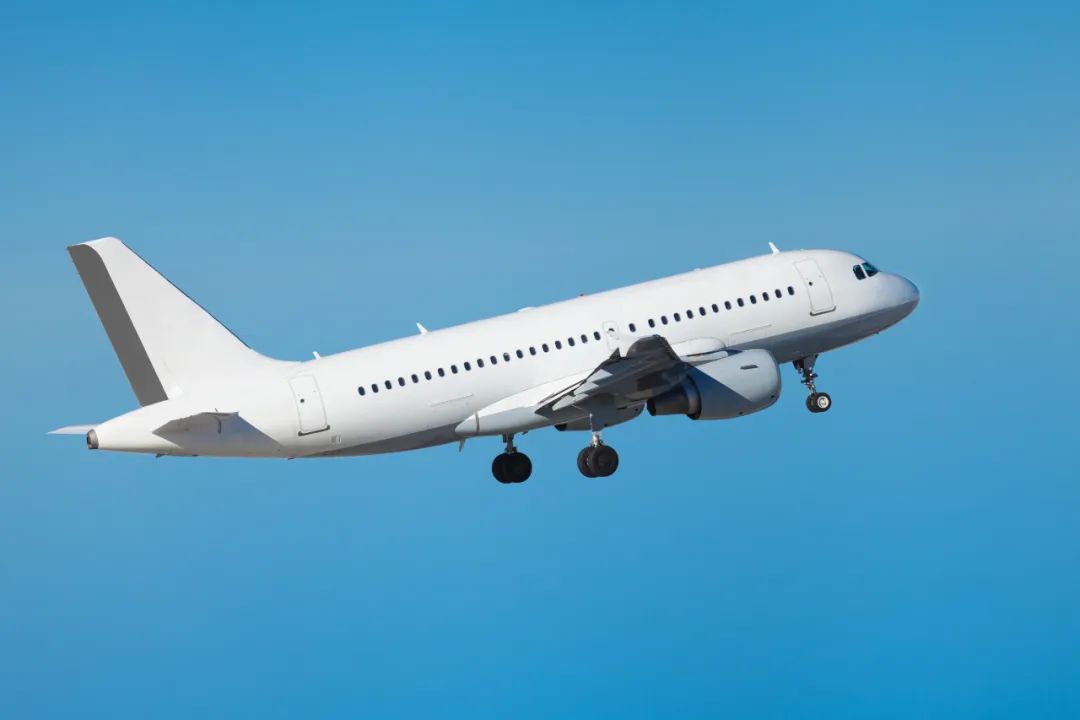 民航局：及时审批中外航空公司国际航线航班申请
