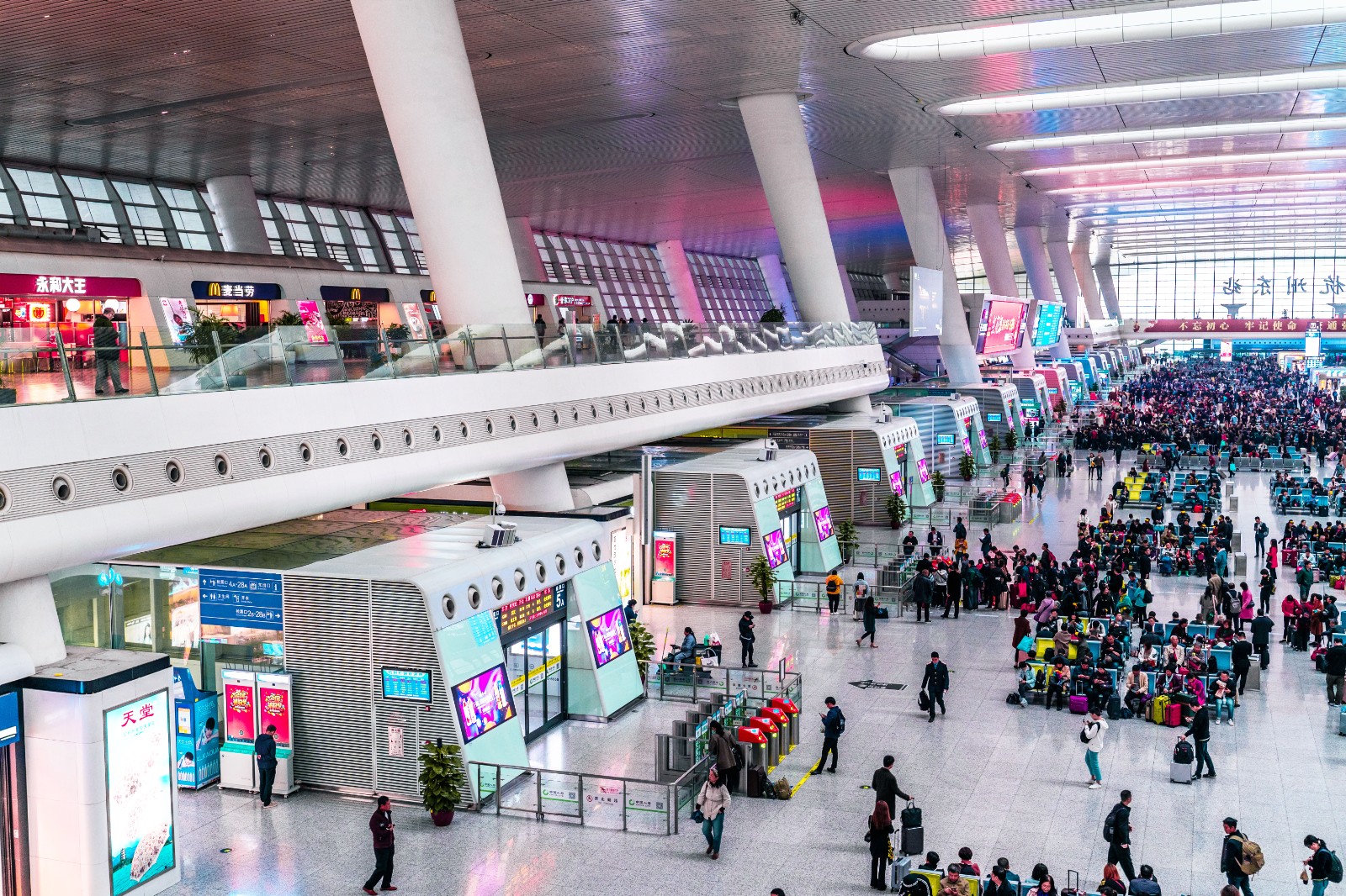 二连浩特机场旅客吞吐量重返20万人次